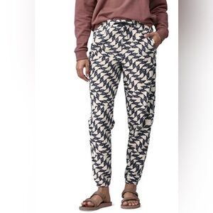 NWT Patagonia Women's Micro D Joggers size medium